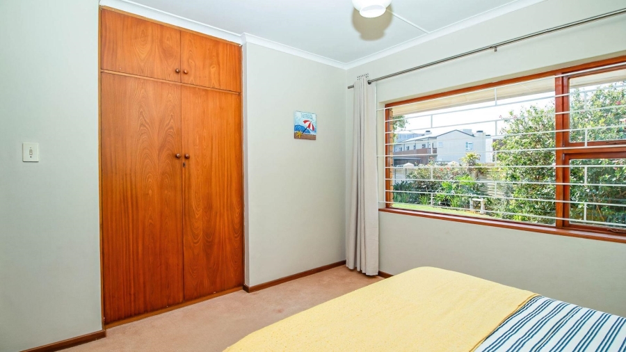 4 Bedroom Property for Sale in Hartenbos Central Western Cape